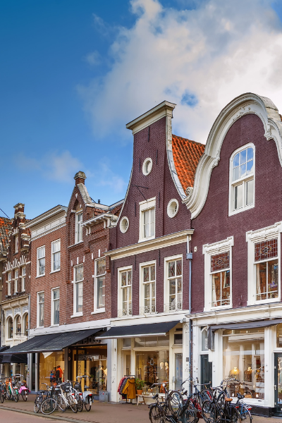 Rental agent in Haarlem